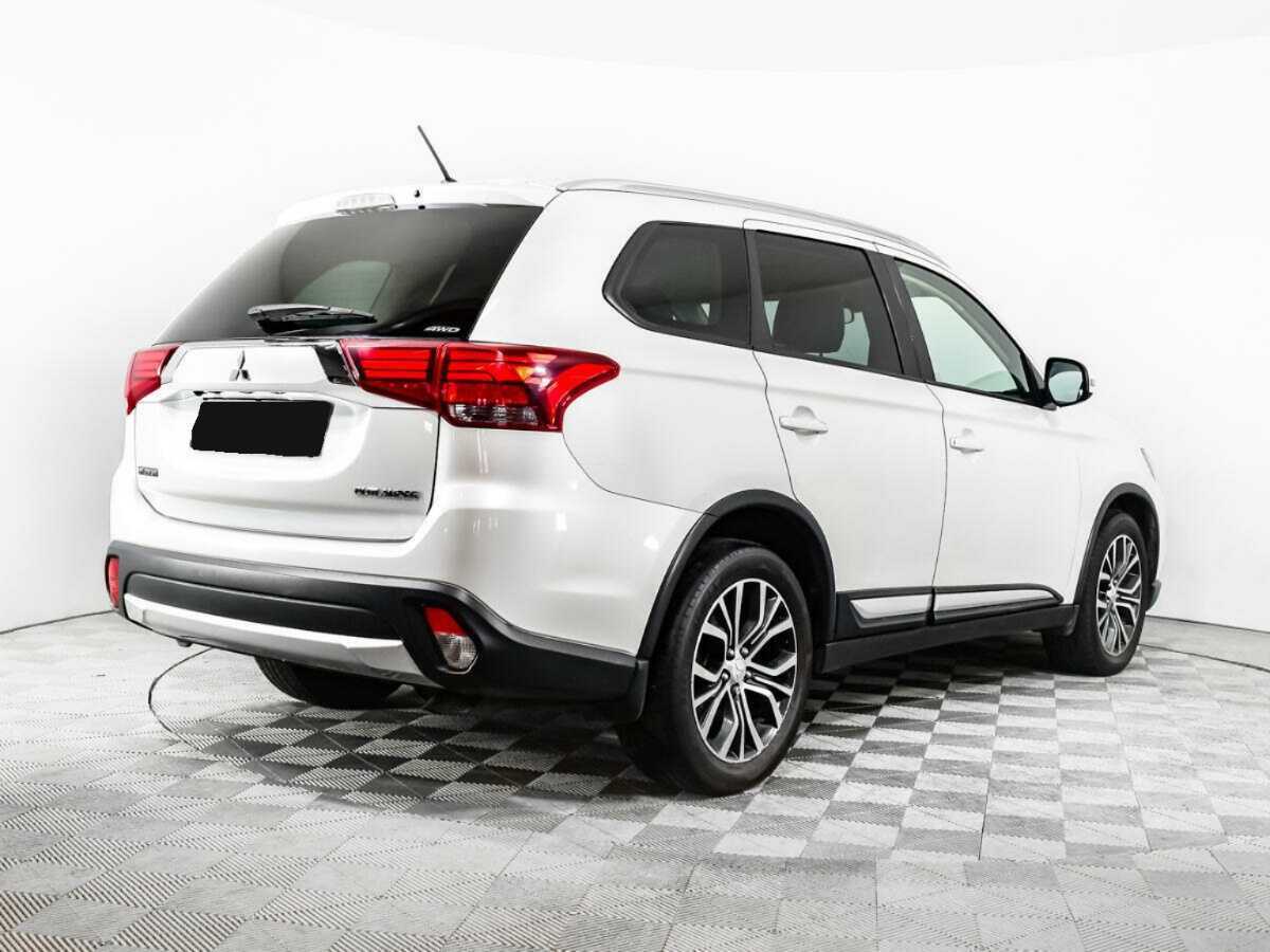 Mitsubishi Outlander, 2015 - 270 387 км. | Фото №5