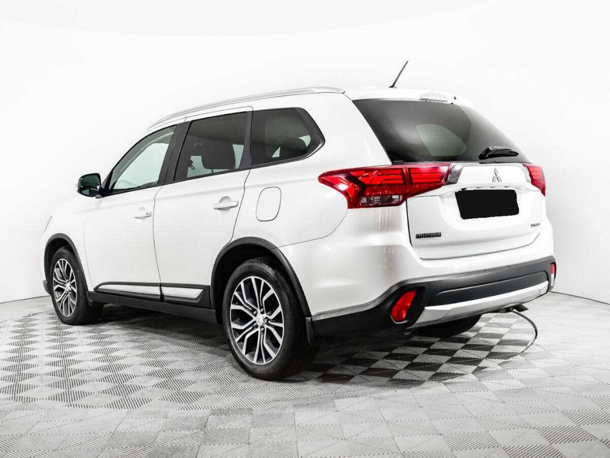 Mitsubishi Outlander, 2015 - 270 387 км. | Фото №7
