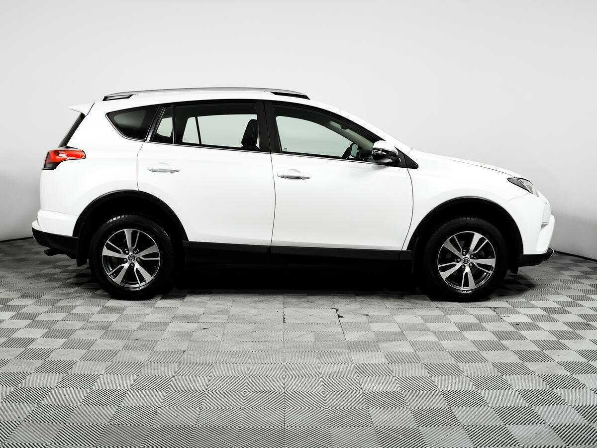 Toyota RAV4, 2018 - 56 802 км. | Фото №4