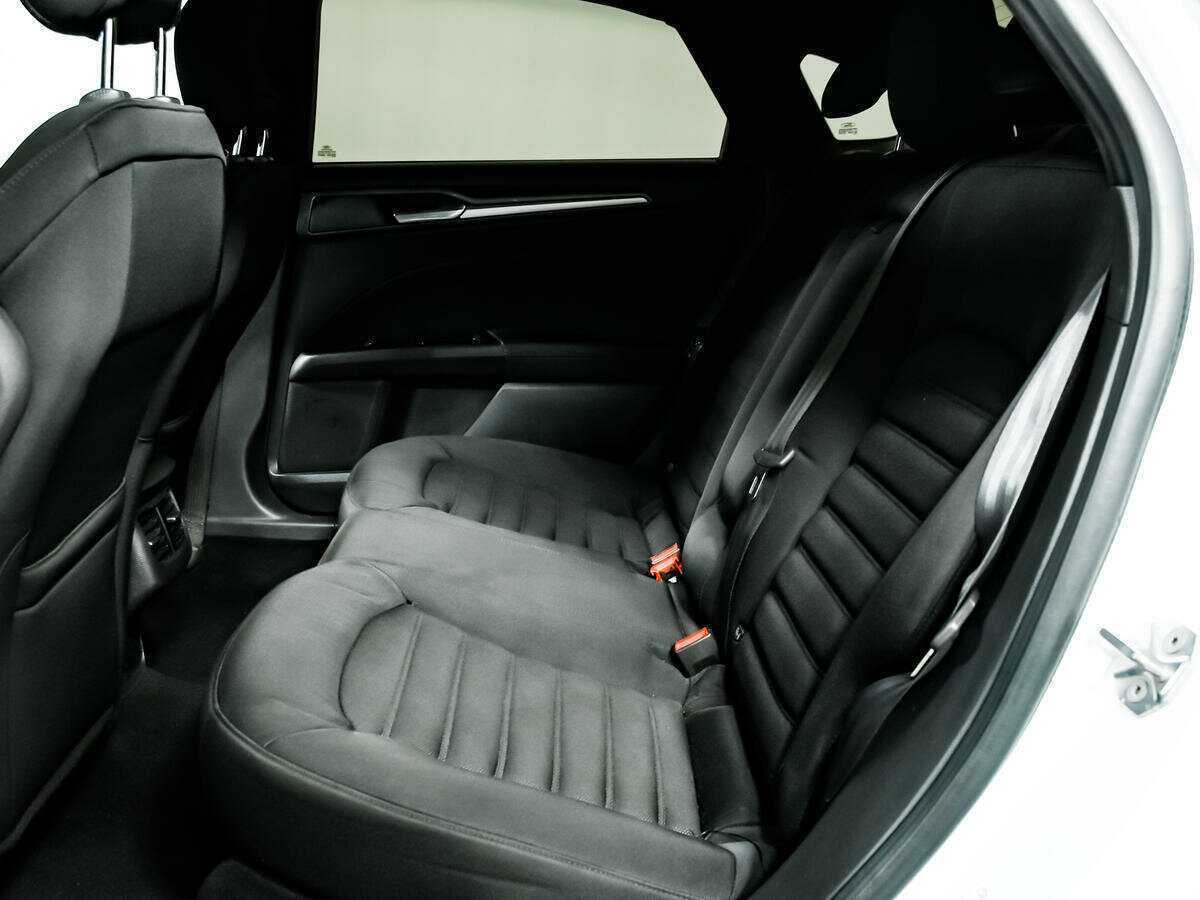 Ford Mondeo, 2015 Фото №12