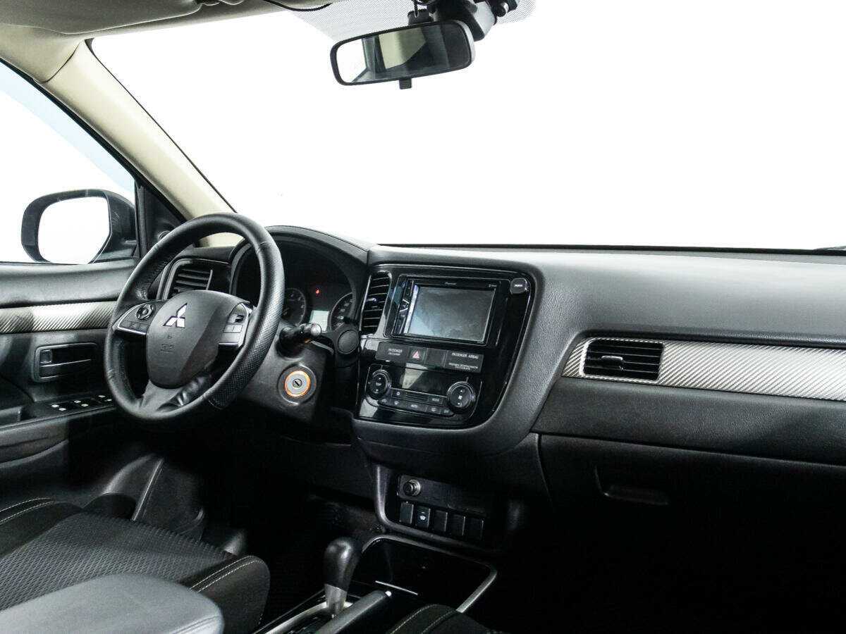 Mitsubishi Outlander, 2017 - 108 590 км. | Фото №8