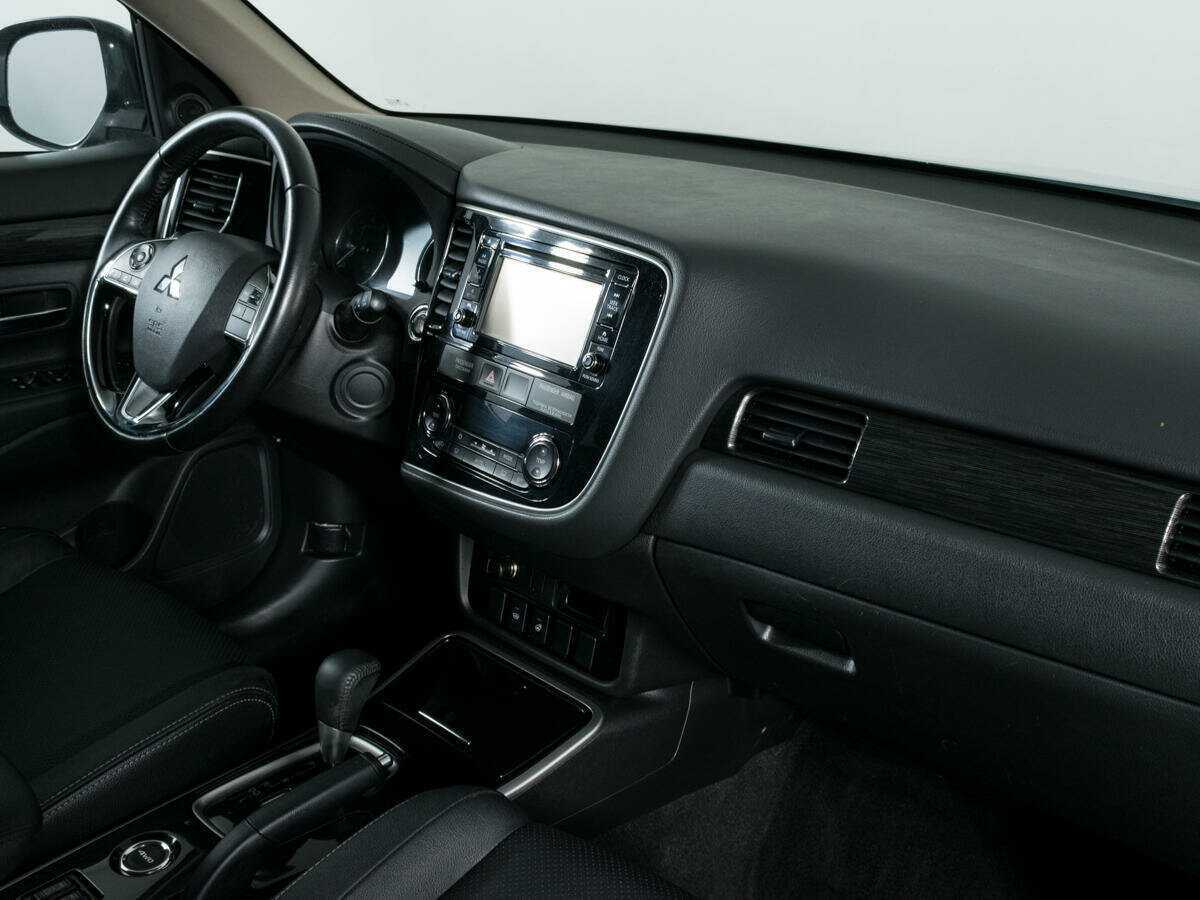 Mitsubishi Outlander, 2017 - 134 690 км. | Фото №7