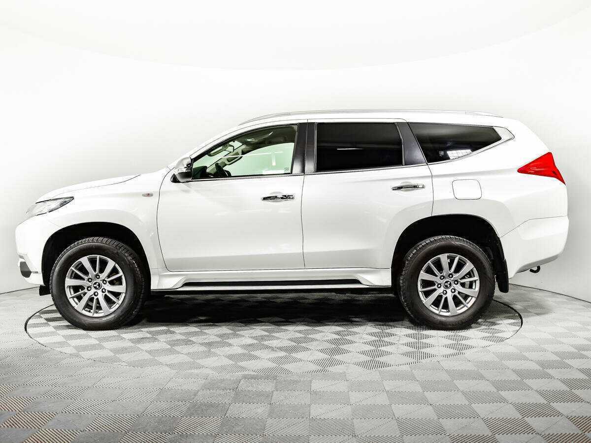 Mitsubishi Pajero Sport, 2017 - 127 467 км. | Фото №8