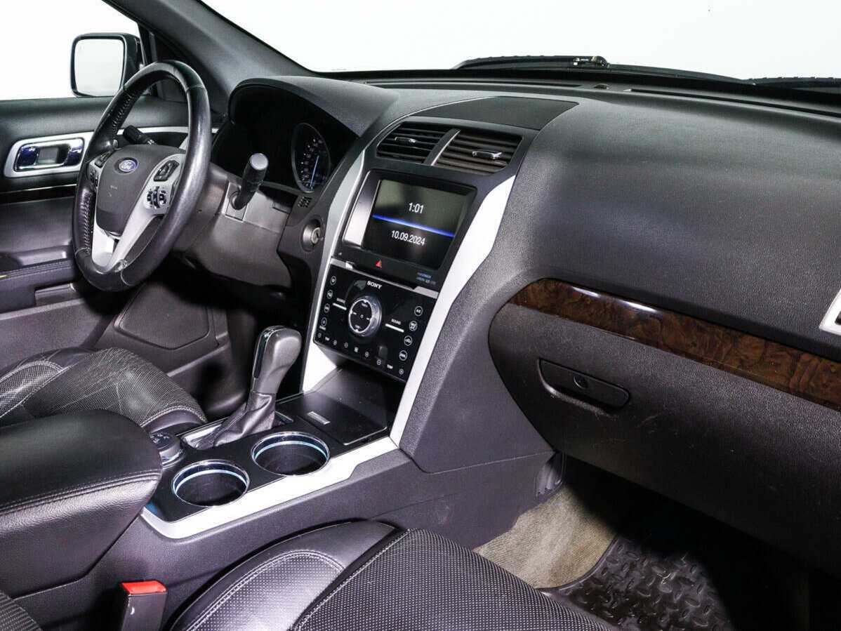 Ford Explorer, 2013 - 147 490 км. | Фото №6
