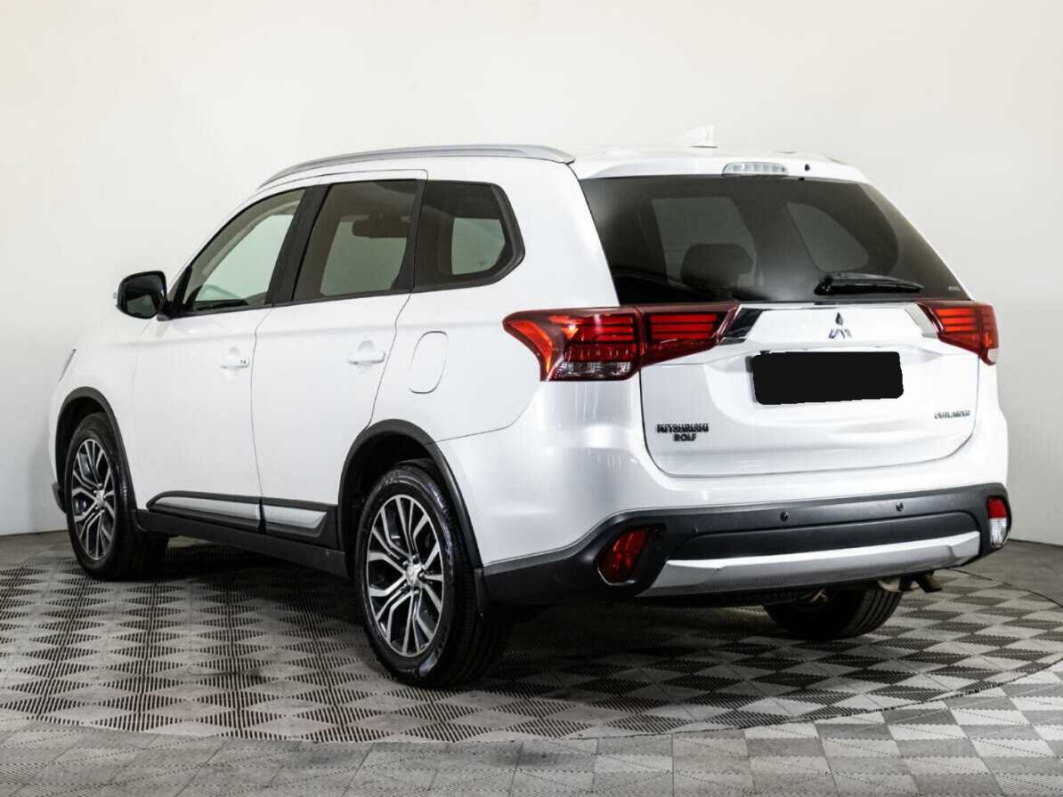 Mitsubishi Outlander, 2017 - 140 611 км. | Фото №7