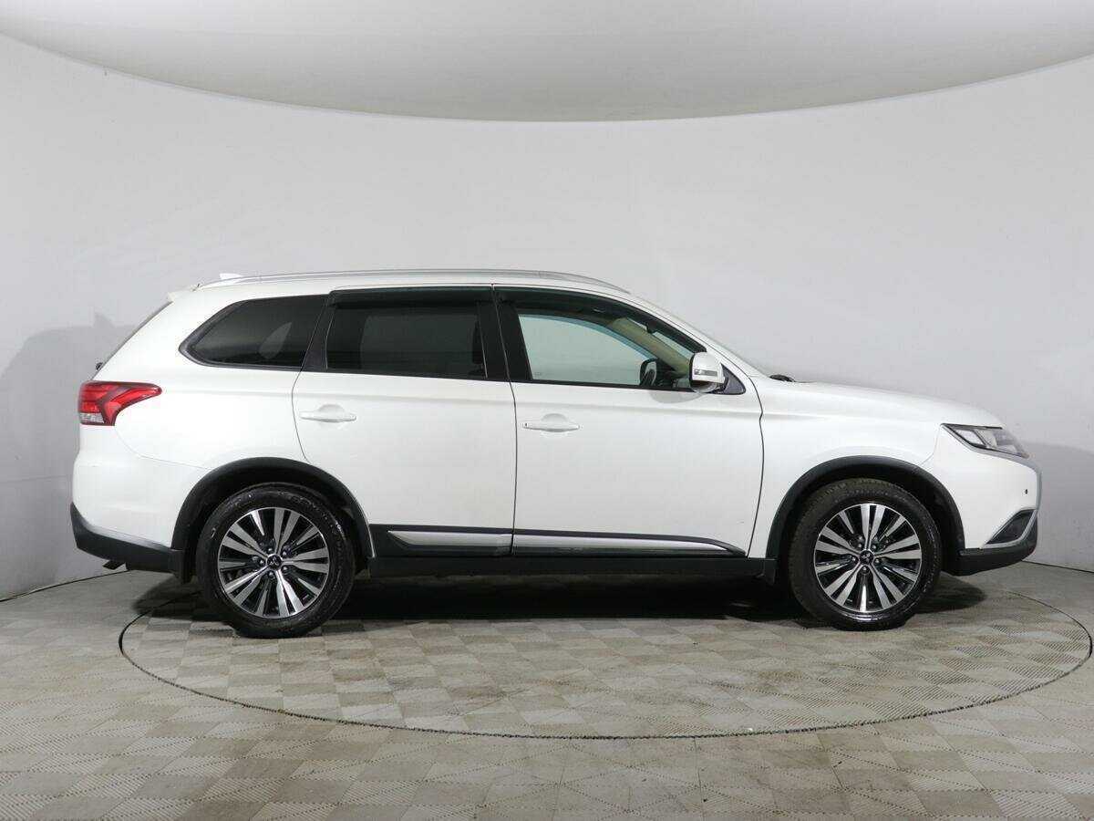 Mitsubishi Outlander, 2019 - 78 750 км. | Фото №4