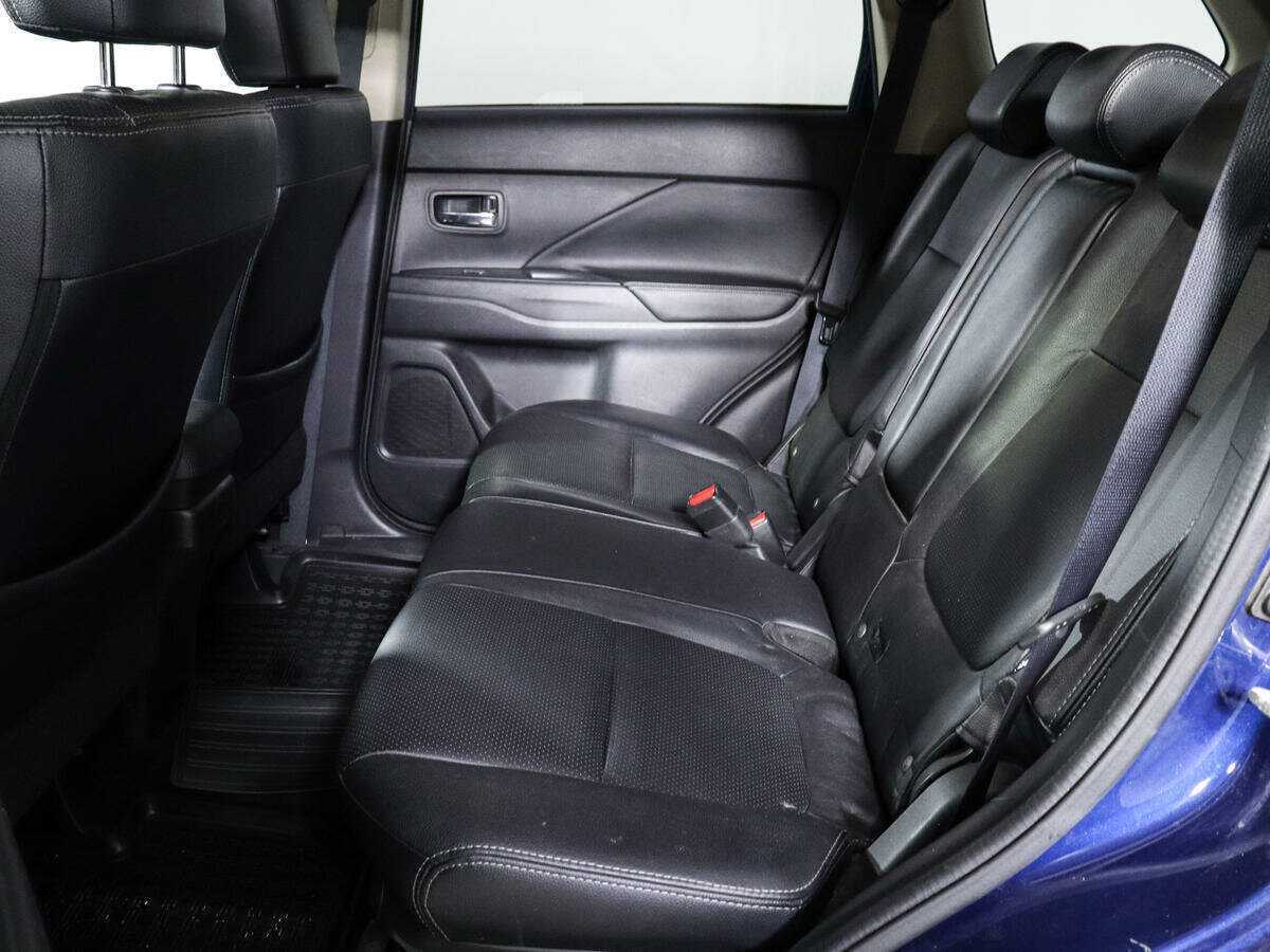 Mitsubishi Outlander, 2015 - 237 000 км. | Фото №8