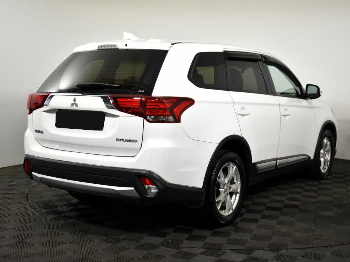 Mitsubishi Outlander, 2017 - 207 000 км. | Фото №4