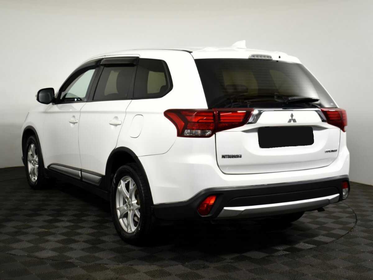 Mitsubishi Outlander, 2017 - 207 000 км. | Фото №6