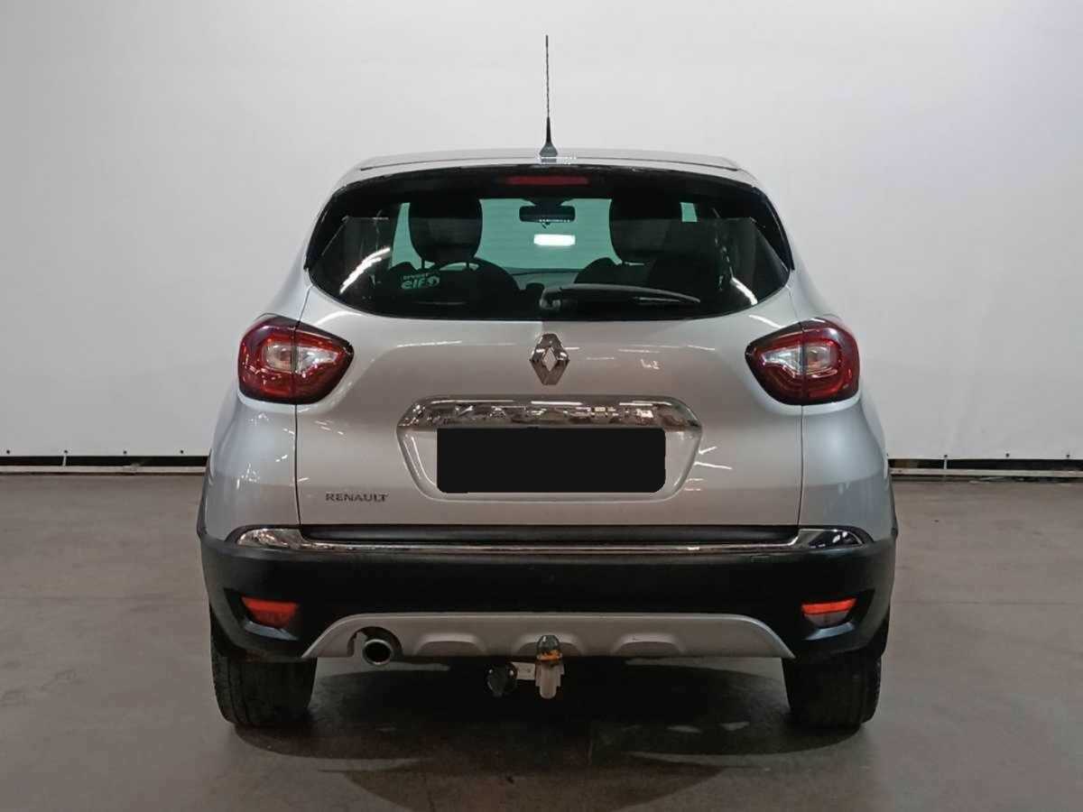 Renault Kaptur, 2016 - 67 300 км. | Фото №6