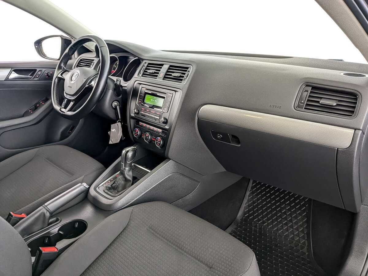 Volkswagen Jetta, 2015 Фото №9
