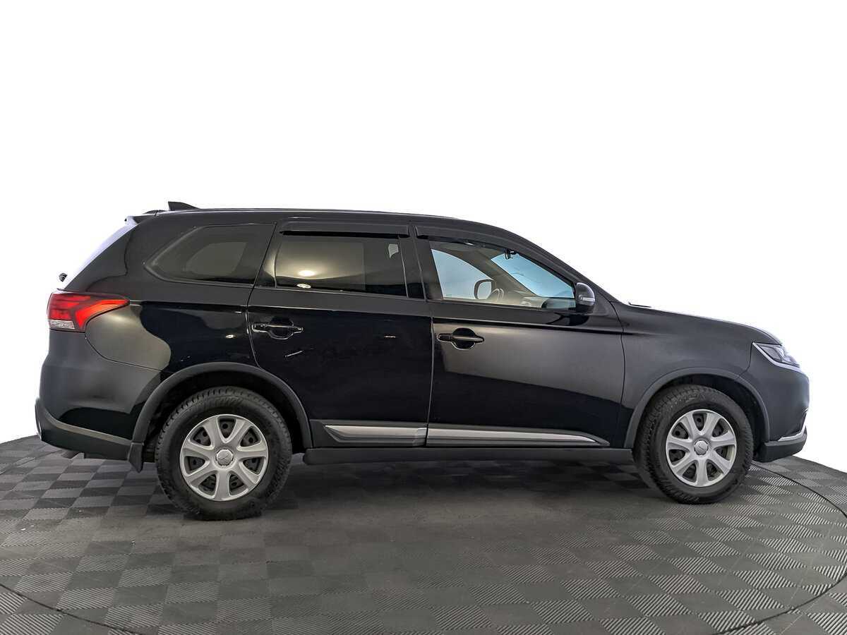 Mitsubishi Outlander, 2018 - 203 776 км. | Фото №4