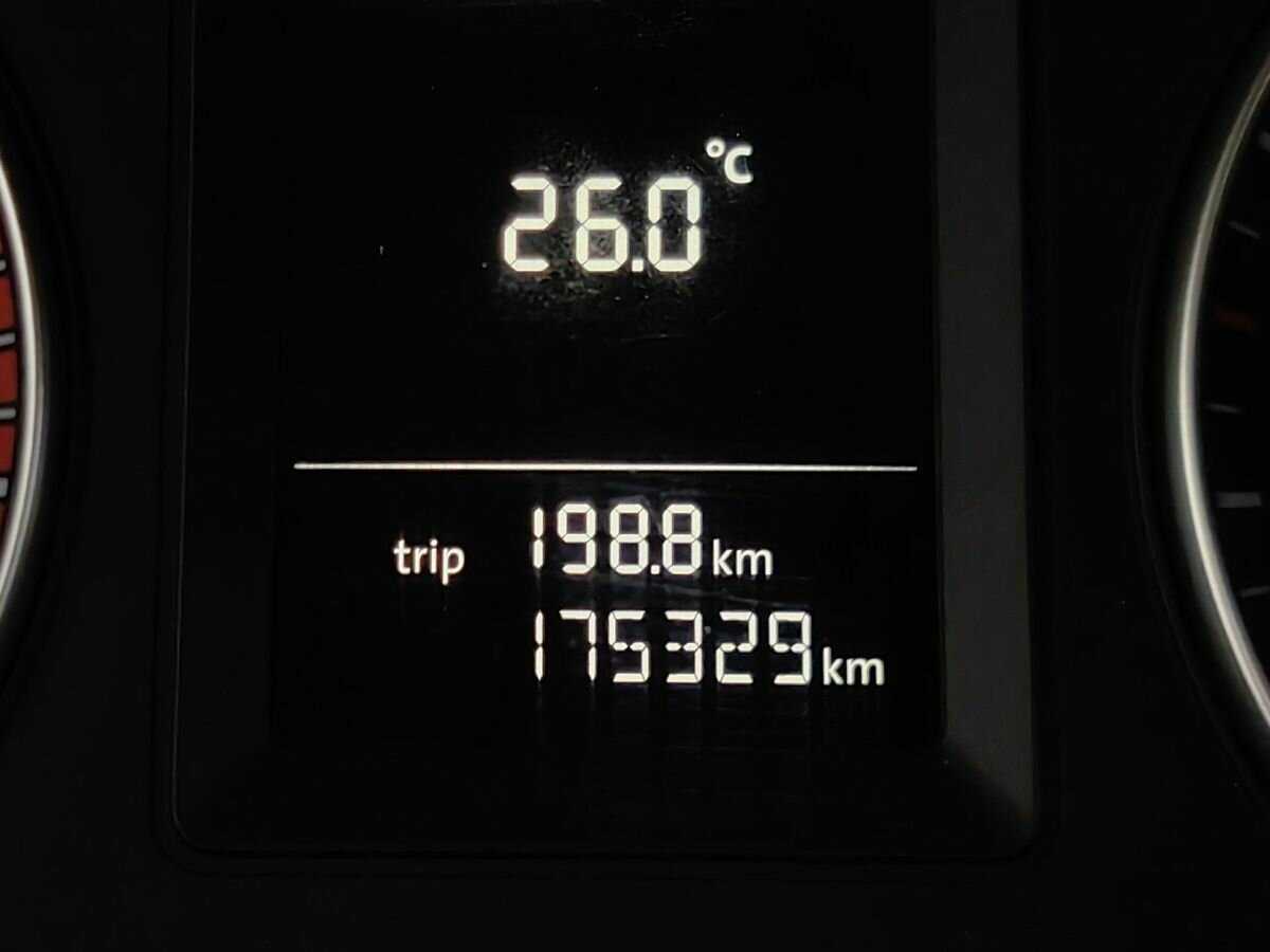 Volkswagen Jetta, 2012 Фото №16