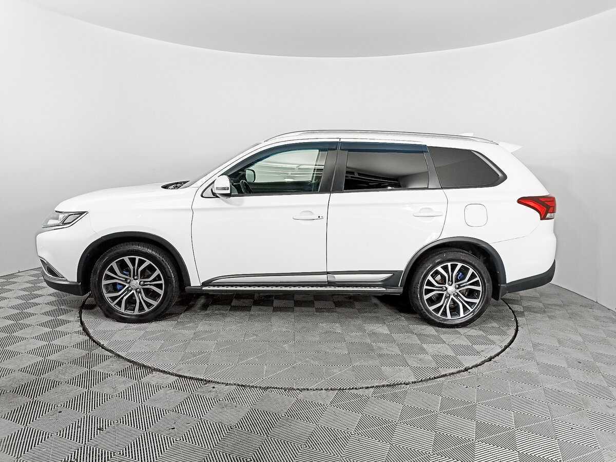 Mitsubishi Outlander, 2018 - 167 301 км. | Фото №8