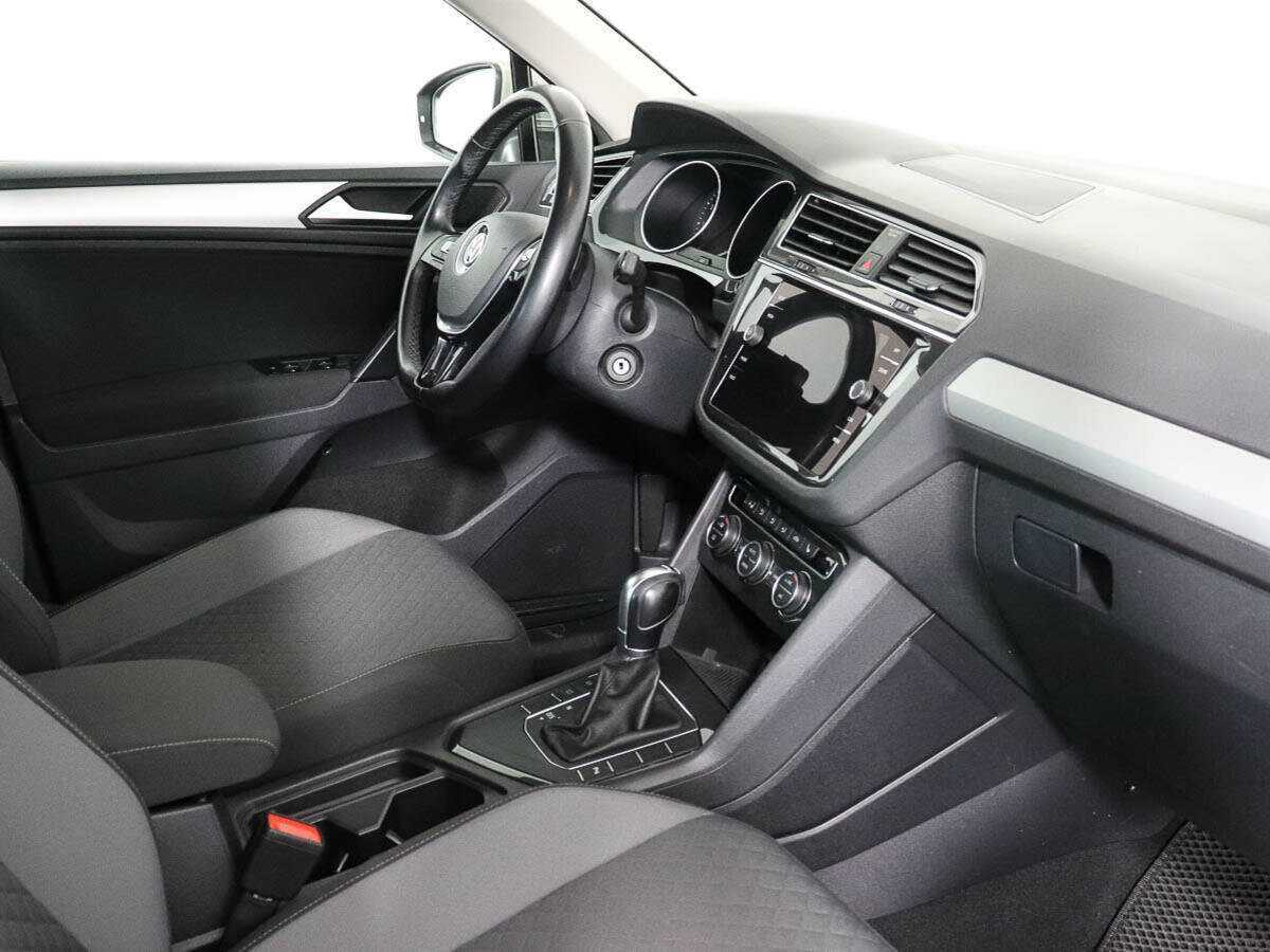 Volkswagen Tiguan L, 2018 - 73 850 км. | Фото №6