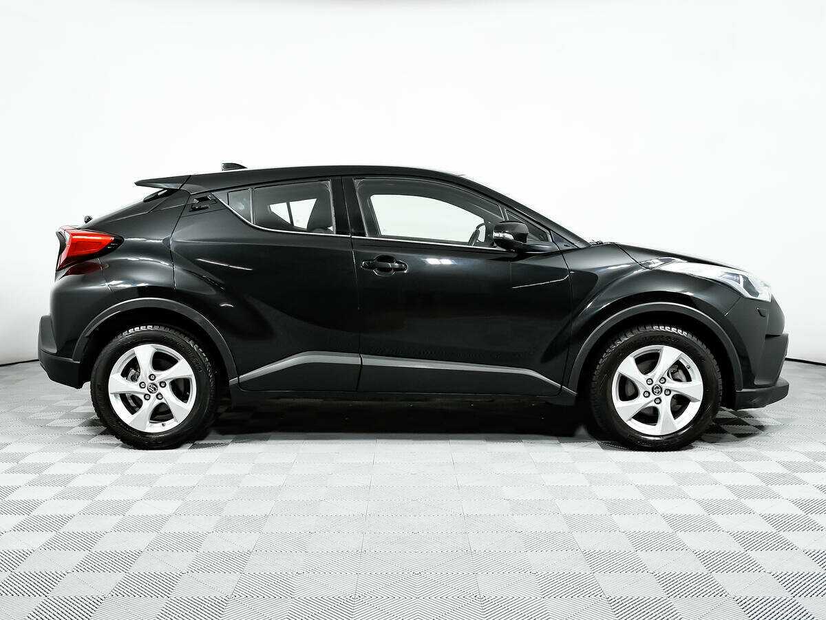 Toyota C-HR, 2018 - 67 869 км. | Фото №4