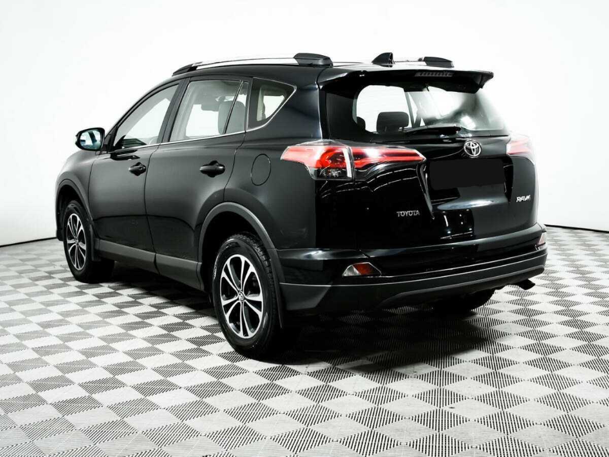 Toyota RAV4, 2018 - 66 636 км. | Фото №7