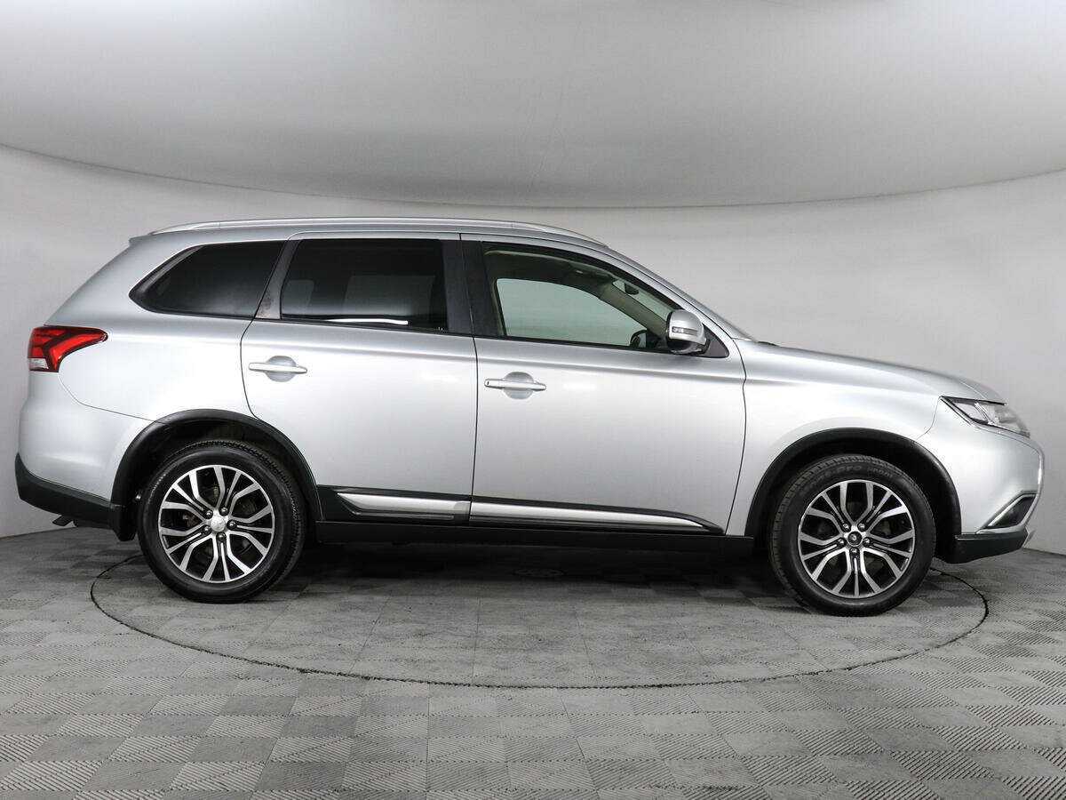 Mitsubishi Outlander, 2017 - 244 374 км. | Фото №4