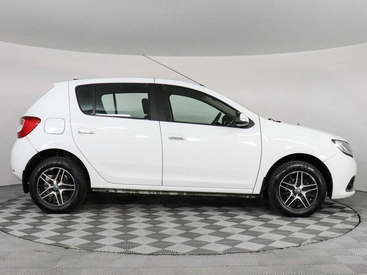 Renault Sandero, 2014 - 182 000 км. | Фото №4