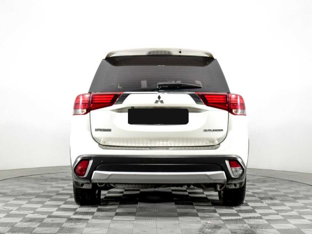 Mitsubishi Outlander, 2017 - 175 613 км. | Фото №6