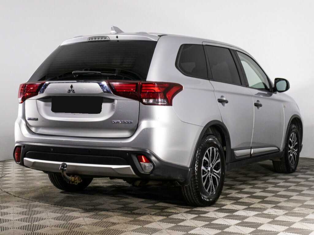 Mitsubishi Outlander, 2018 - 239 427 км. | Фото №4