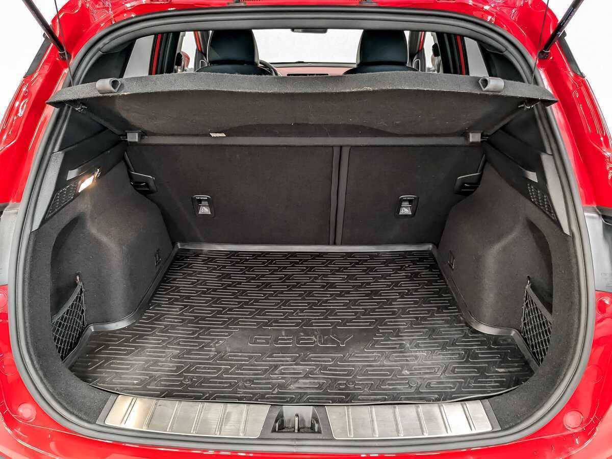 Geely Coolray, 2022 Фото №10