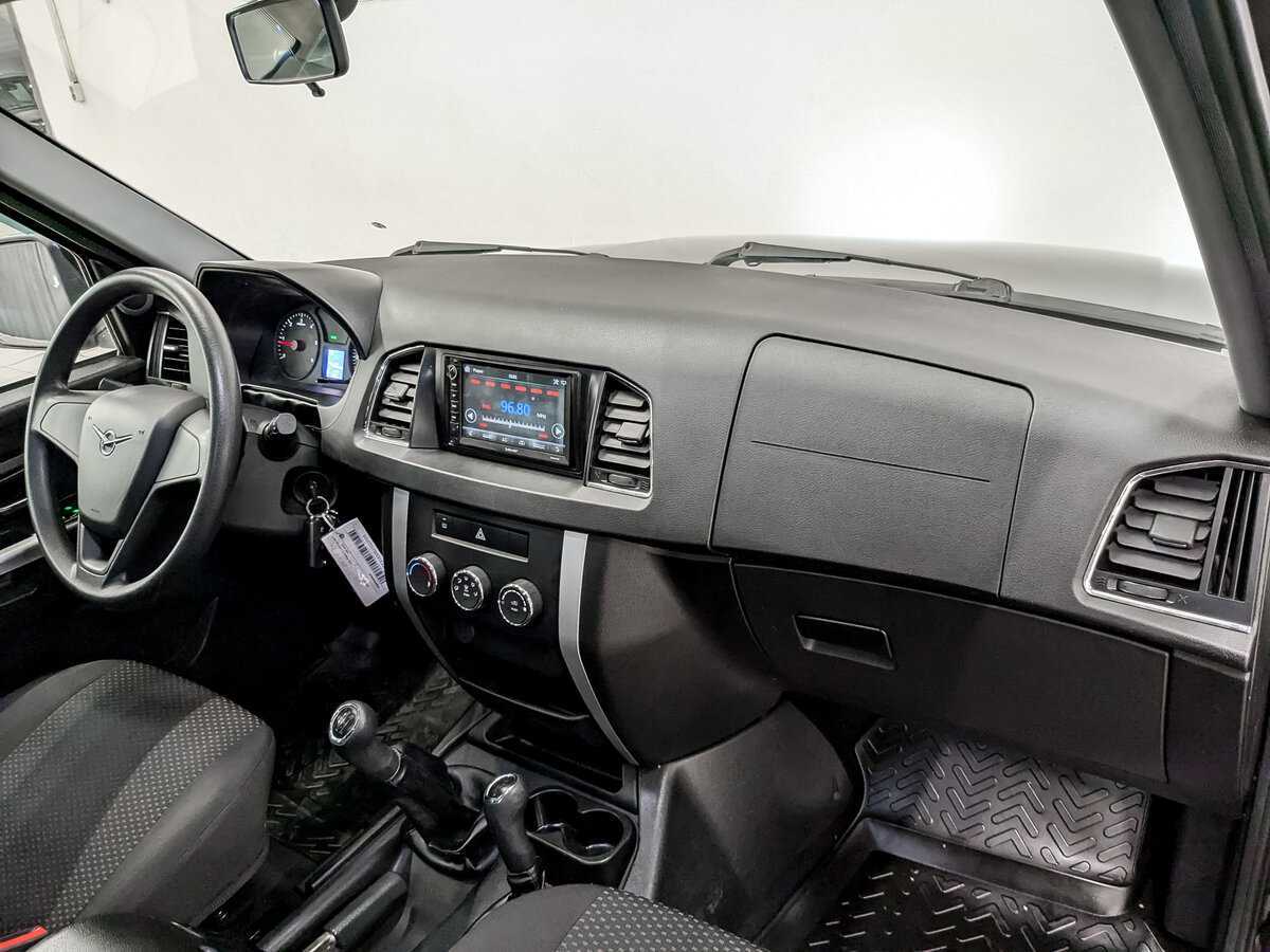 УАЗ Patriot, 2018 Фото №11