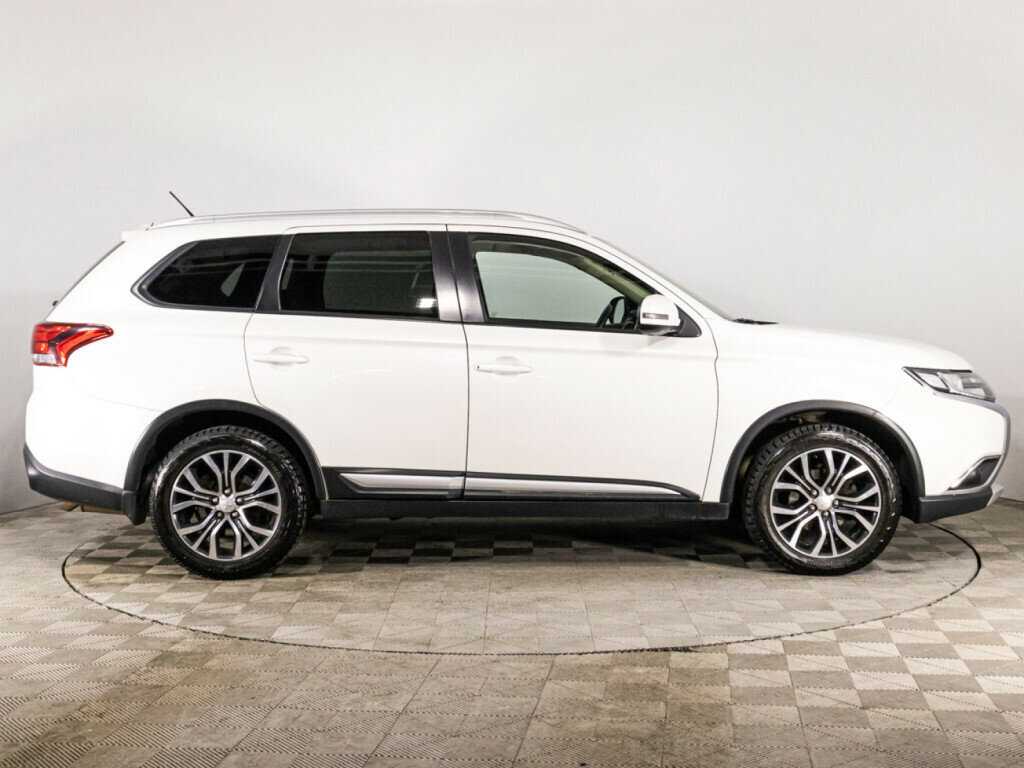 Mitsubishi Outlander, 2016 - 168 637 км. | Фото №4