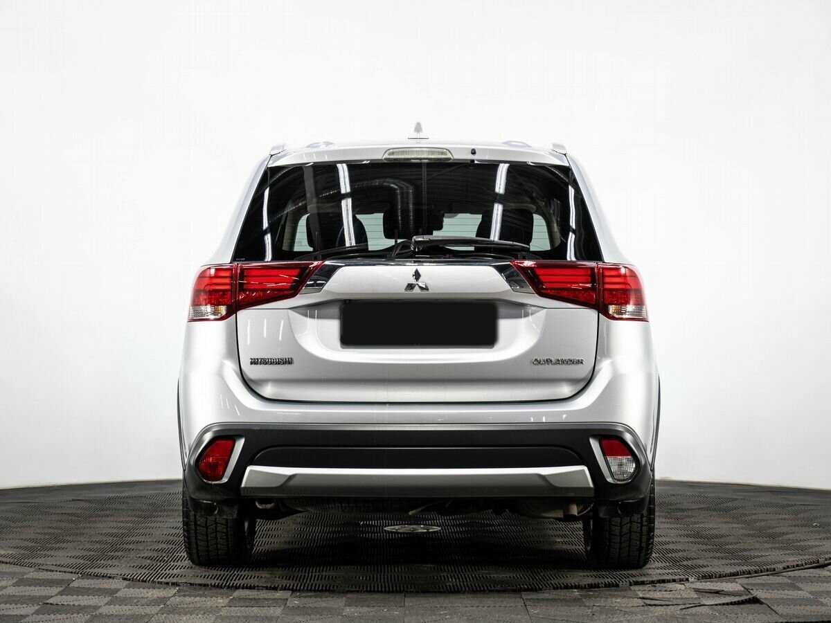 Mitsubishi Outlander, 2018 - 179 363 км. | Фото №5