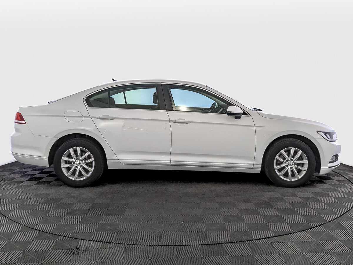 Volkswagen Passat, 2019 - 43 971 км. | Фото №4