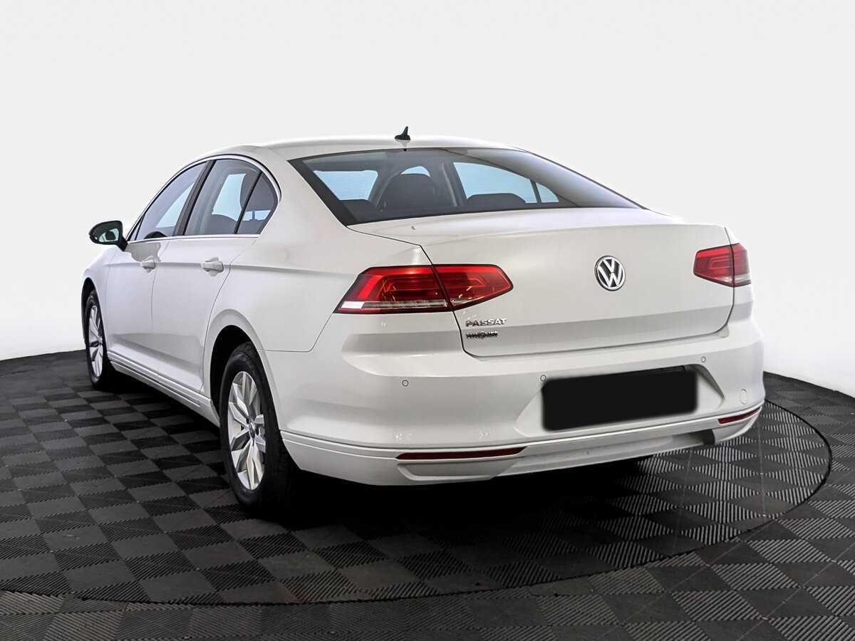 Volkswagen Passat, 2019 - 56 357 км. | Фото №7