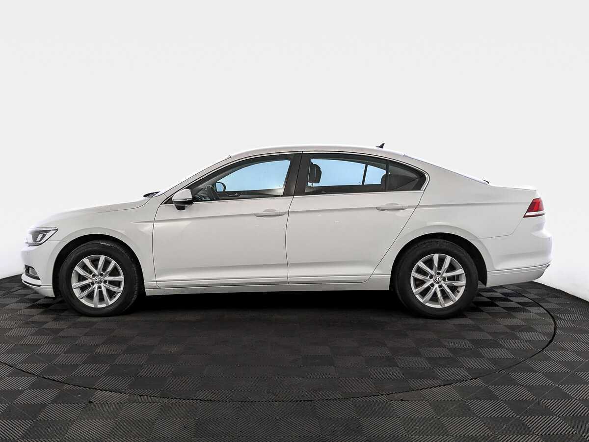 Volkswagen Passat, 2019 - 56 357 км. | Фото №8