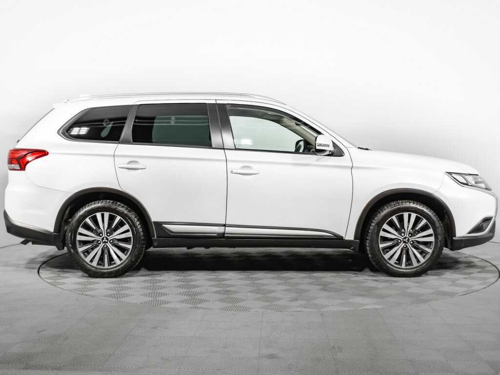 Mitsubishi Outlander, 2020 - 34 850 км. | Фото №4