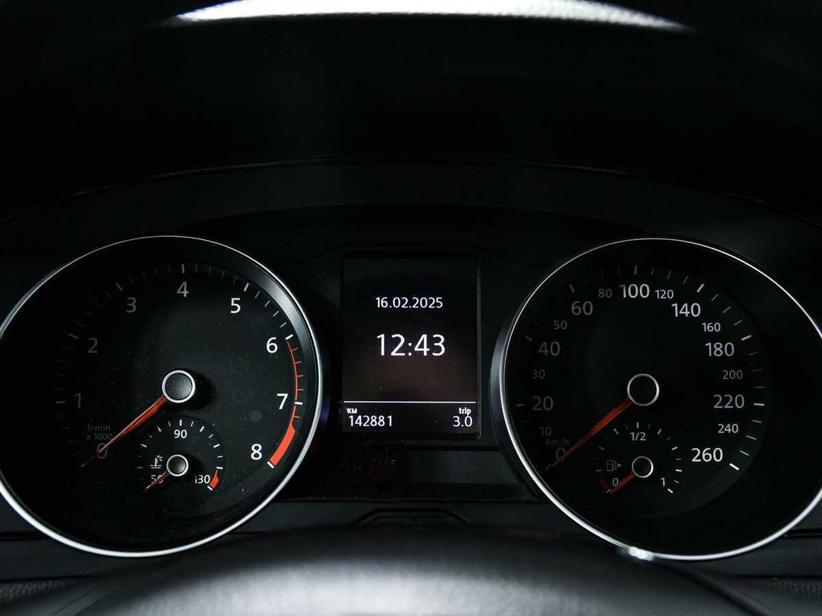 Volkswagen Passat, 2017 Фото №9