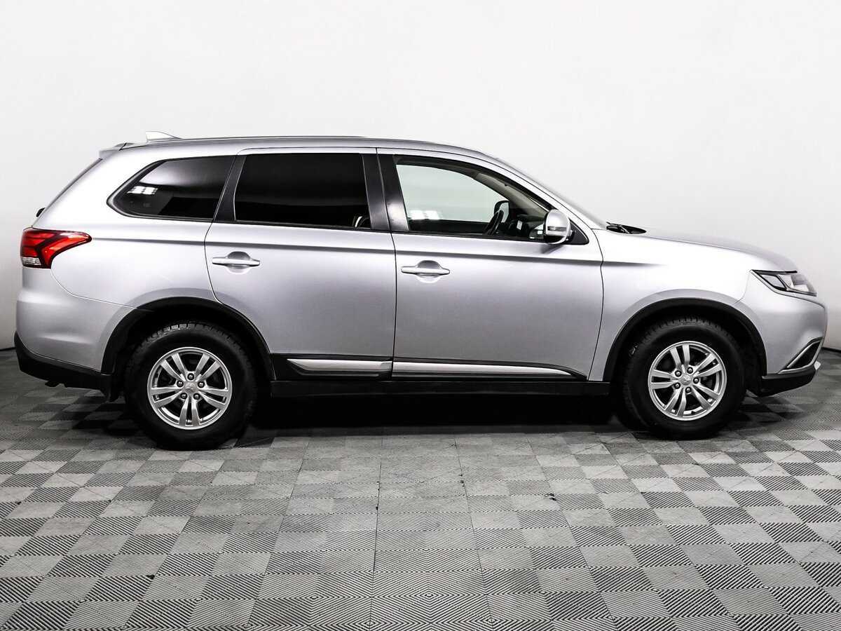 Mitsubishi Outlander, 2018 - 81 601 км. | Фото №4