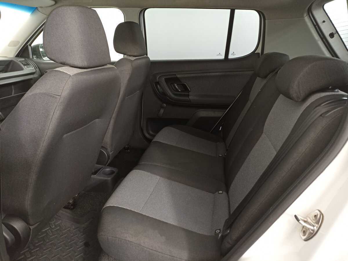 Skoda Fabia, 2013 Фото №12