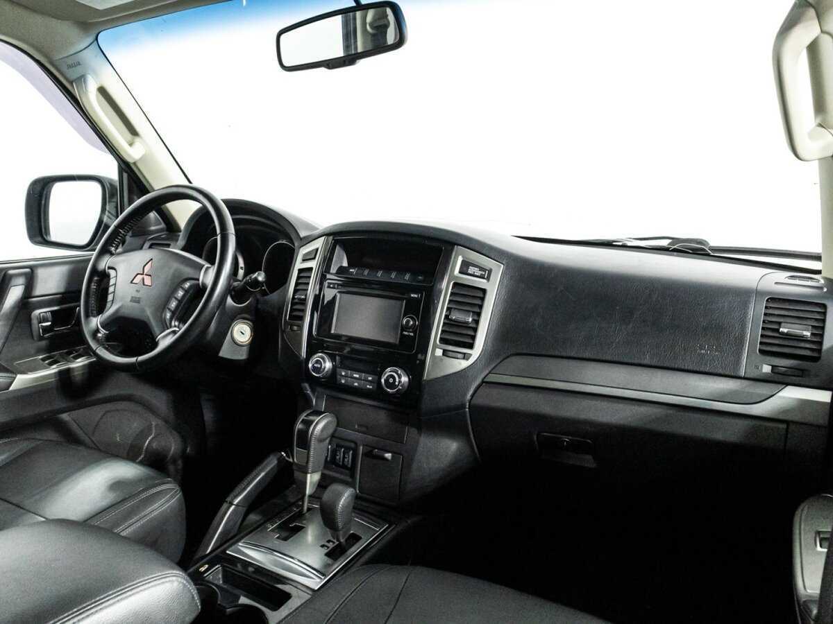 Mitsubishi Pajero, 2015 - 136 492 км. | Фото №7