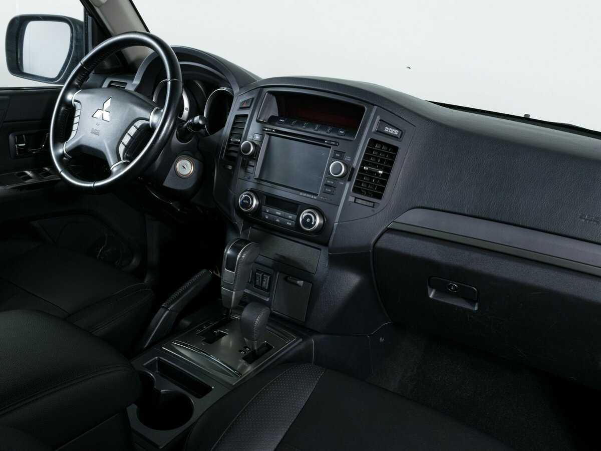 Mitsubishi Pajero, 2012 - 118 700 км. | Фото №8