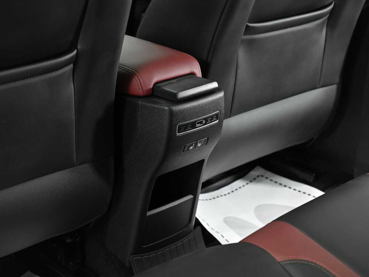 Geely Coolray, 2022 Фото №17