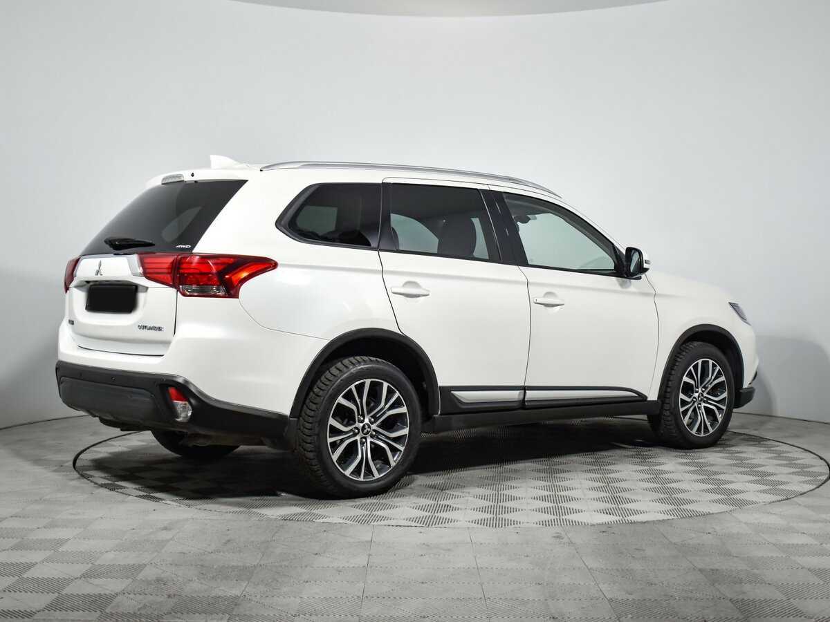 Mitsubishi Outlander, 2018 - 141 370 км. | Фото №4