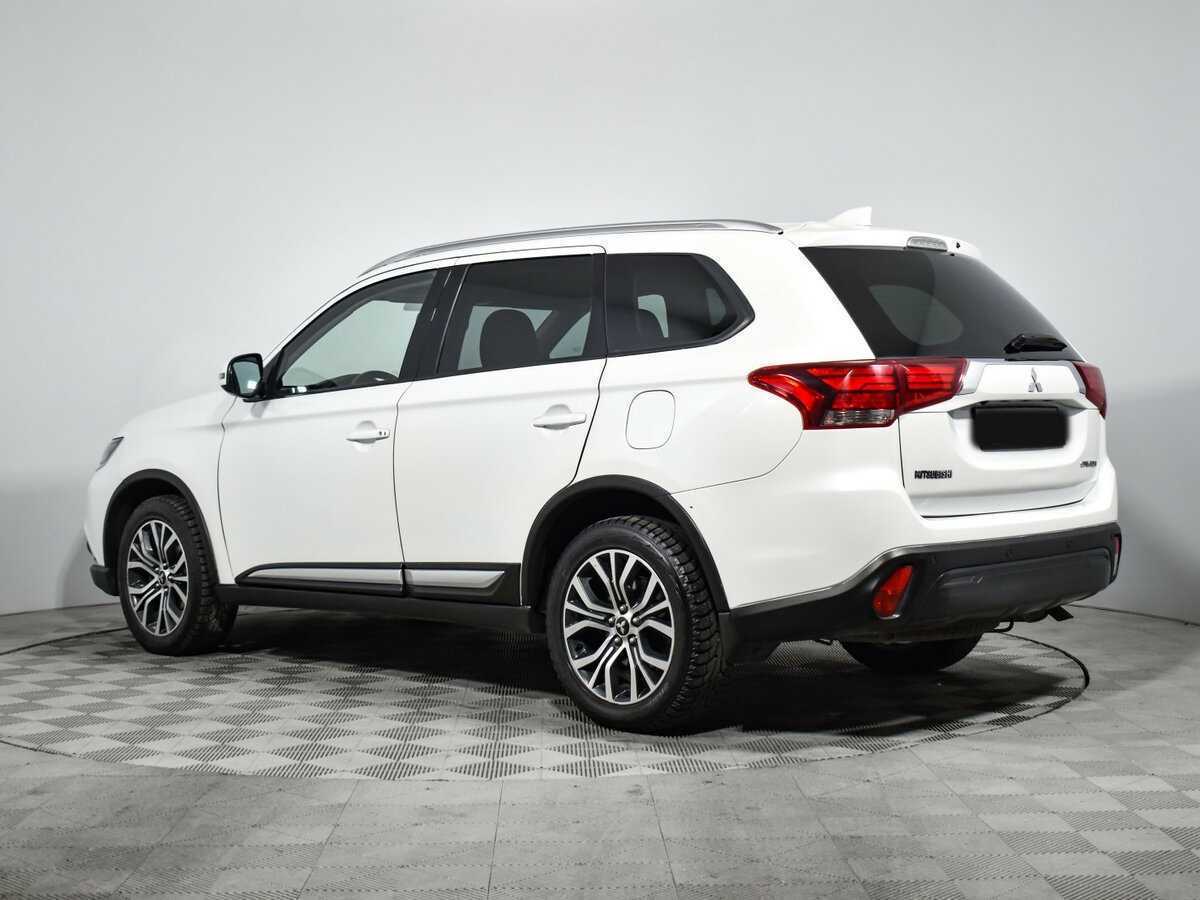 Mitsubishi Outlander, 2018 - 141 370 км. | Фото №6