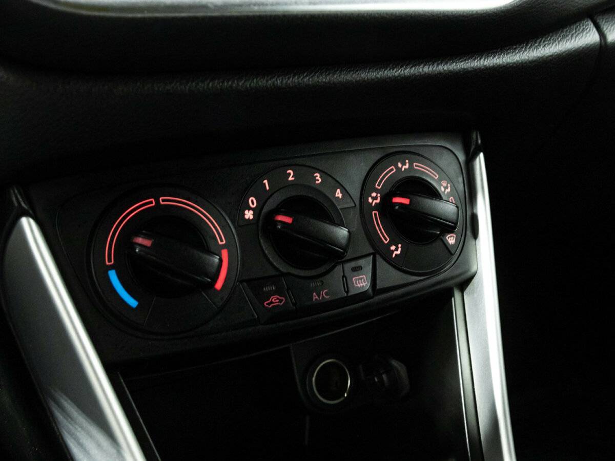 Suzuki SX4, 2016 Фото №16