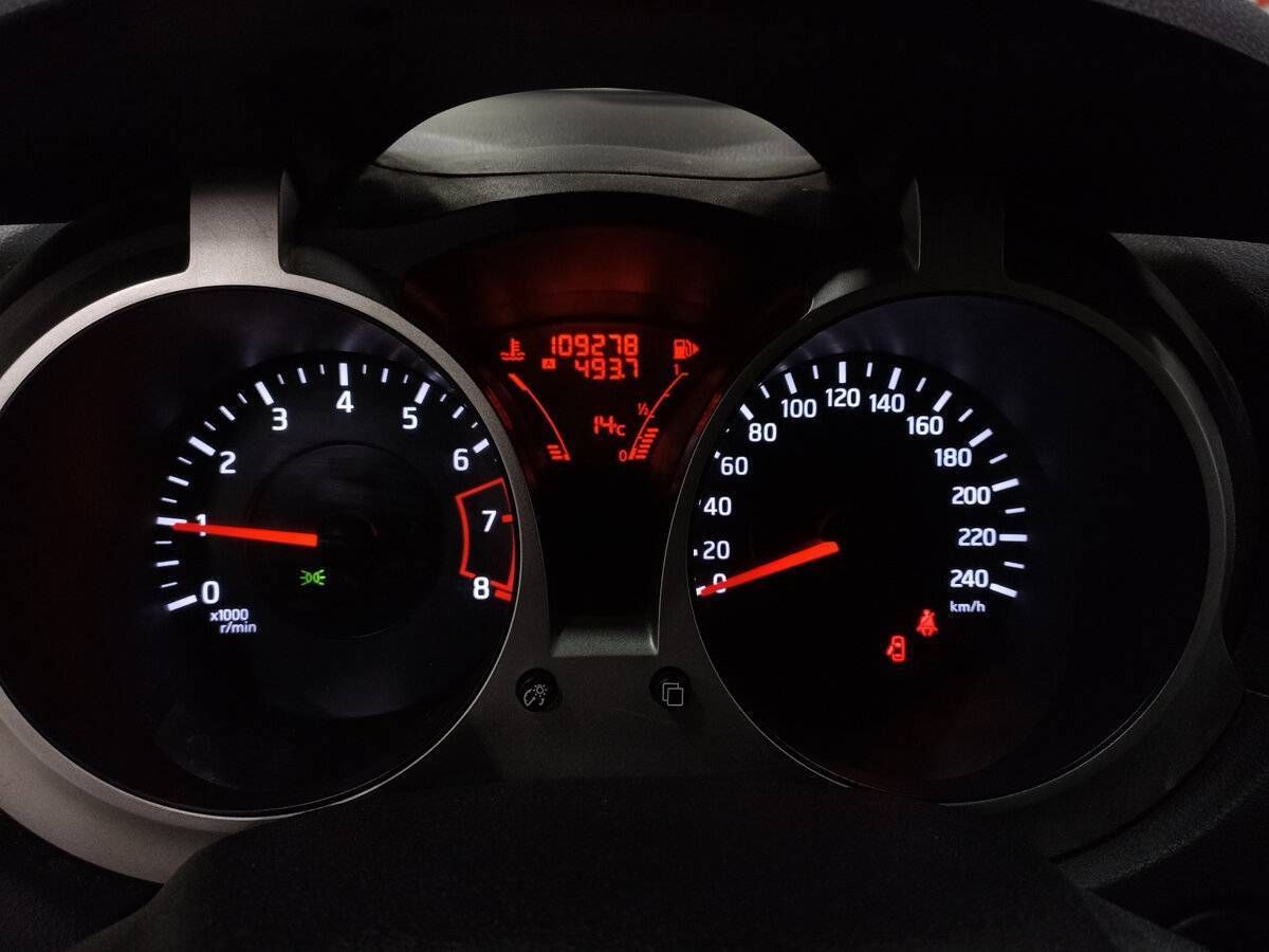 Nissan Juke, 2012 Фото №13