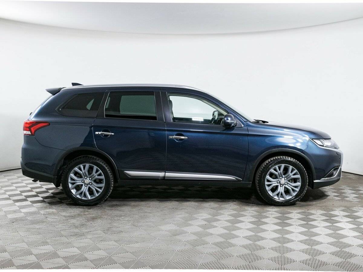 Mitsubishi Outlander, 2020 - 80 307 км. | Фото №4