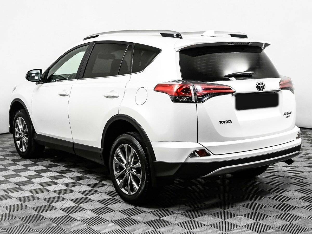 Toyota RAV4, 2019 - 65 120 км. | Фото №7