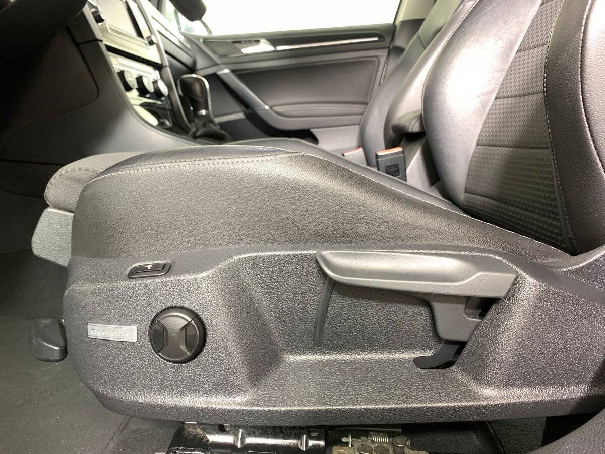 Volkswagen Golf, 2013 Фото №16