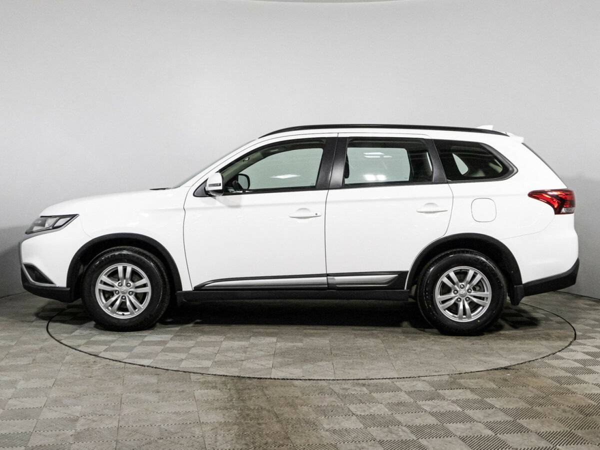 Mitsubishi Outlander, 2022 - 52 500 км. | Фото №8