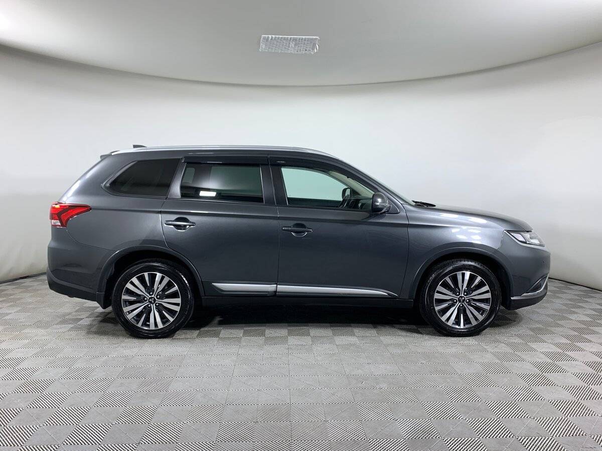 Mitsubishi Outlander, 2019 - 126 860 км. | Фото №4