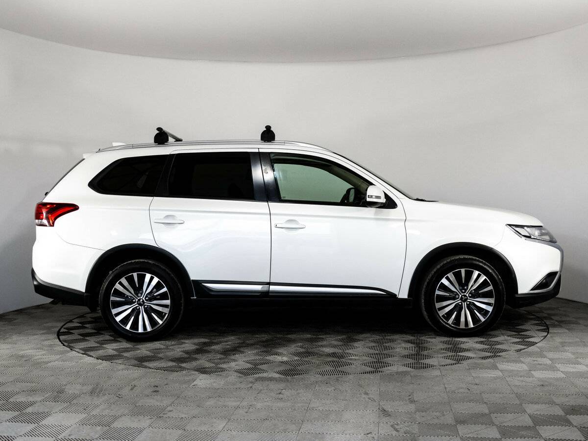 Mitsubishi Outlander, 2019 - 153 781 км. | Фото №4