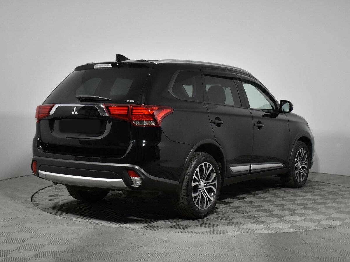 Mitsubishi Outlander, 2018 - 80 245 км. | Фото №5